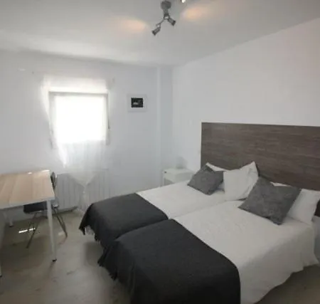 Tu Refugio Cerca Del Sardinero סנטנדר